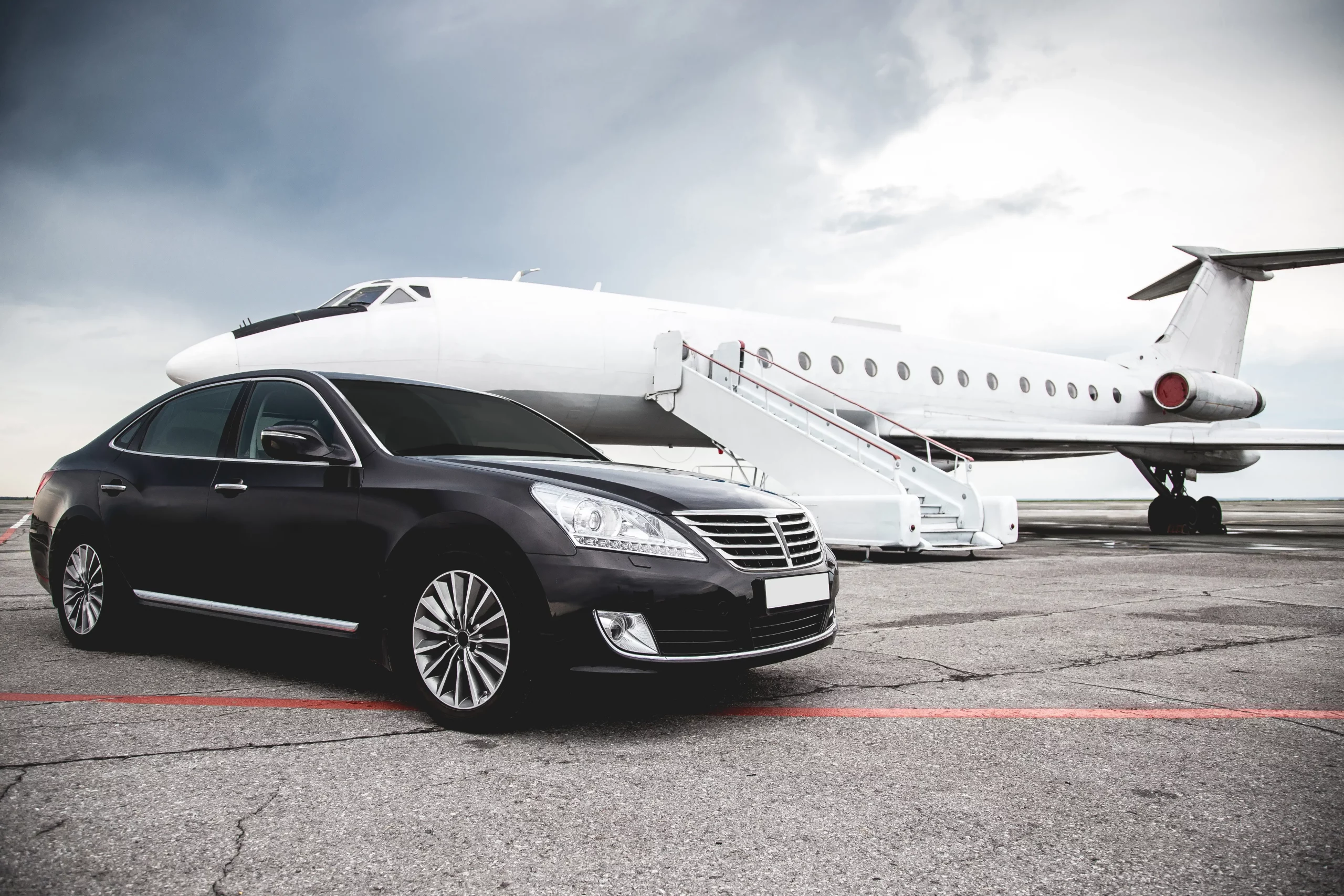 Black car and Aeroplan