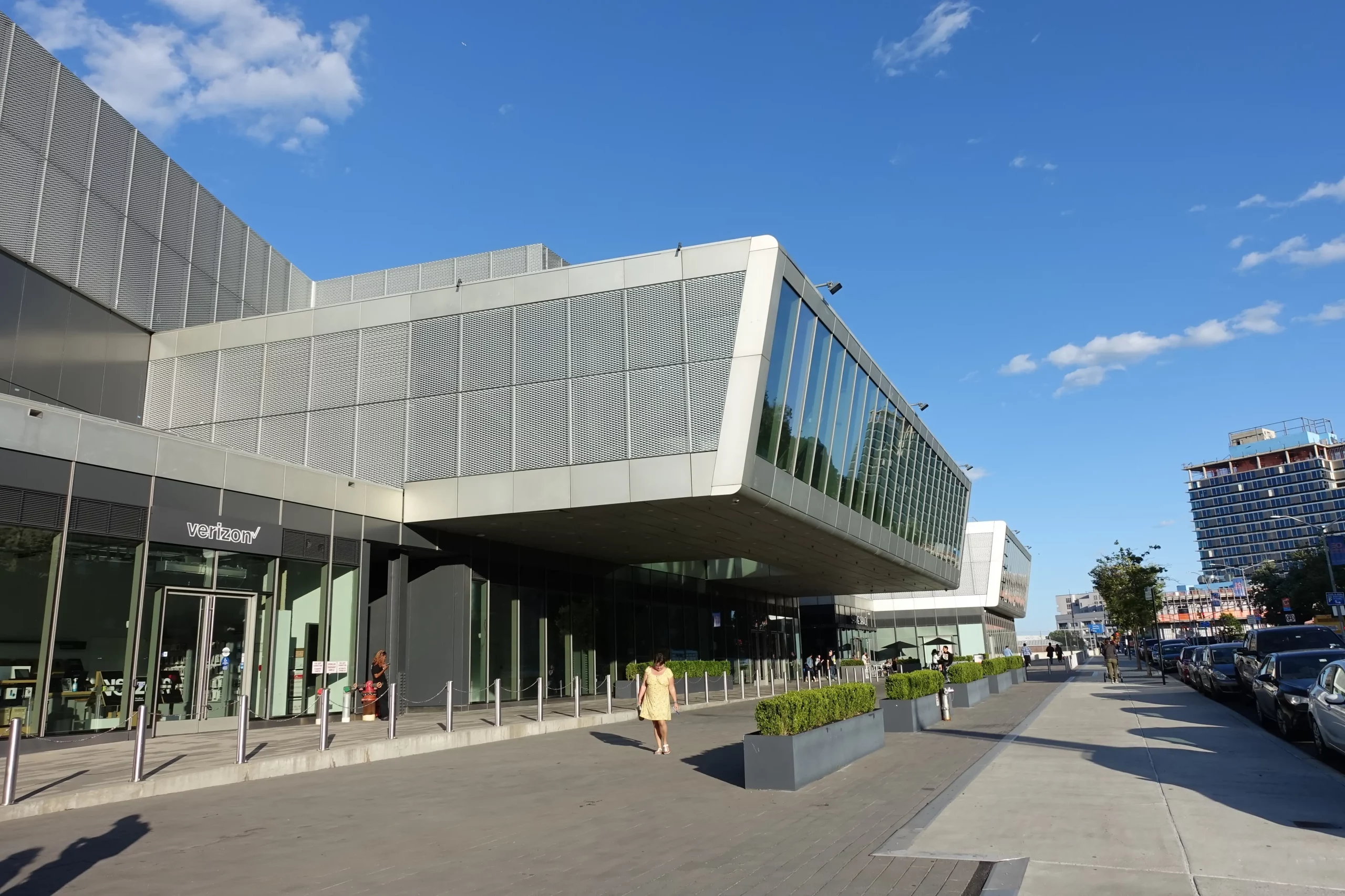 Empire Outlets Staten Island